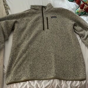 Patagonia Gray Zip Up Sweater with Classic Outdoor Style